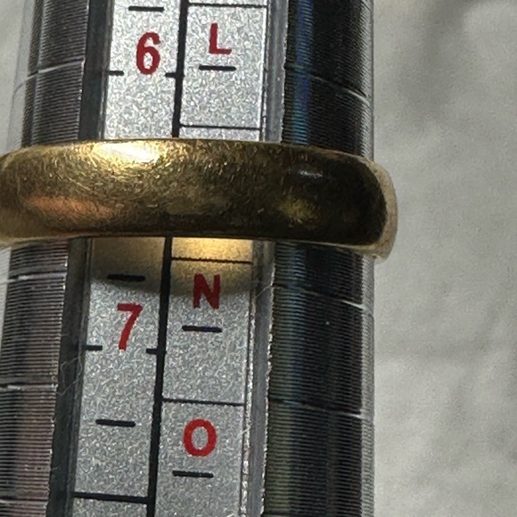 Vintage 14K Gold Women's Ring-wedding band - Picture 13 of 14